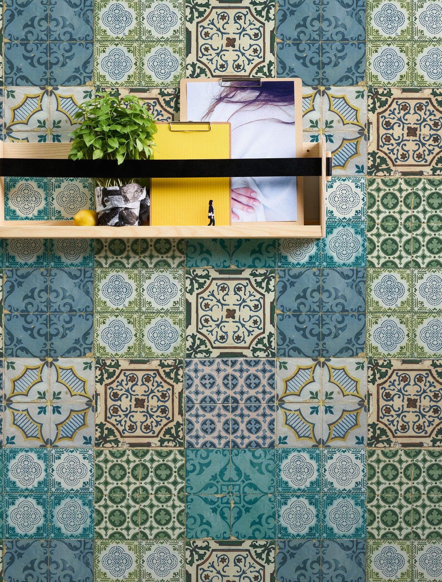 Authentic Walls 2 Vinyl-Vliestapete Blau Grün Gelb 10,05 m x 0,53 m