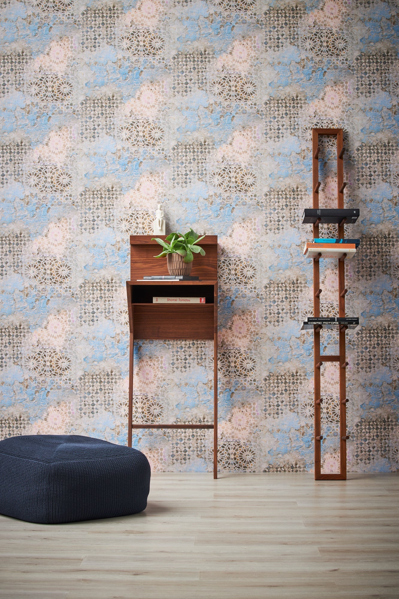Livingwalls Antonio Barcelona Vinyl-Vliestapete Beige Blau Grau 10,05 m x 0,53 m