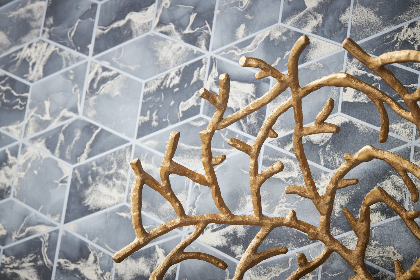 Livingwalls Alena St. Petersburg Vinyl-Vliestapete Grau Gold Schwarz 10,05 m x 0,53 m