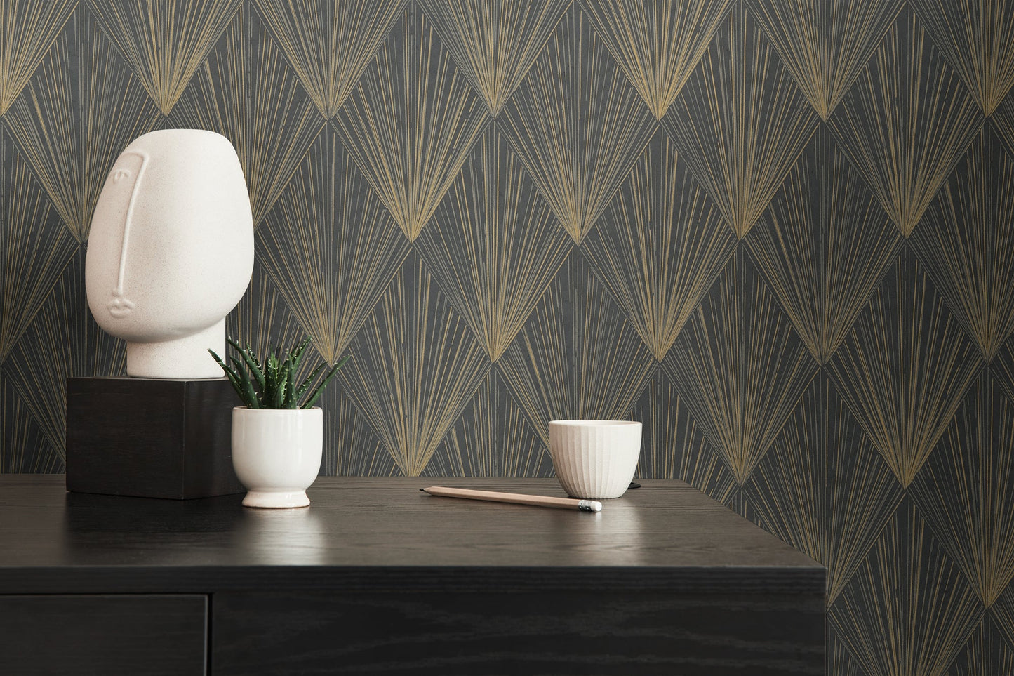 Livingwalls Ava New York Vinyl-Vliestapete Schwarz Gold Grau 10,05 m x 0,53 m