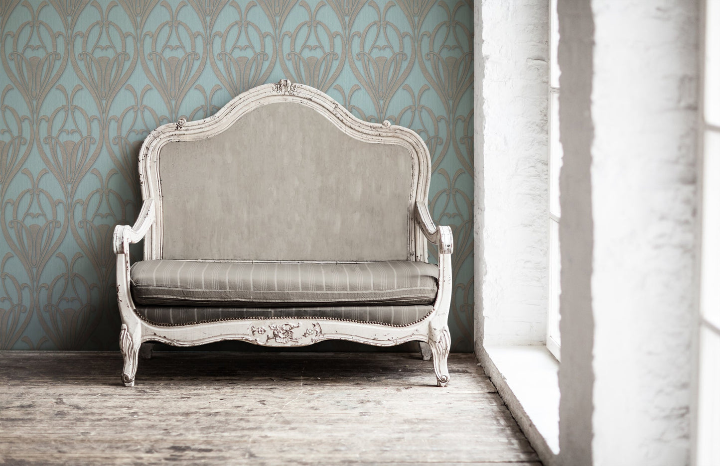 Livingwalls Mata Hari Vinyl-Vliestapete Türkis Braun Blau 10,05 m x 0,53 m