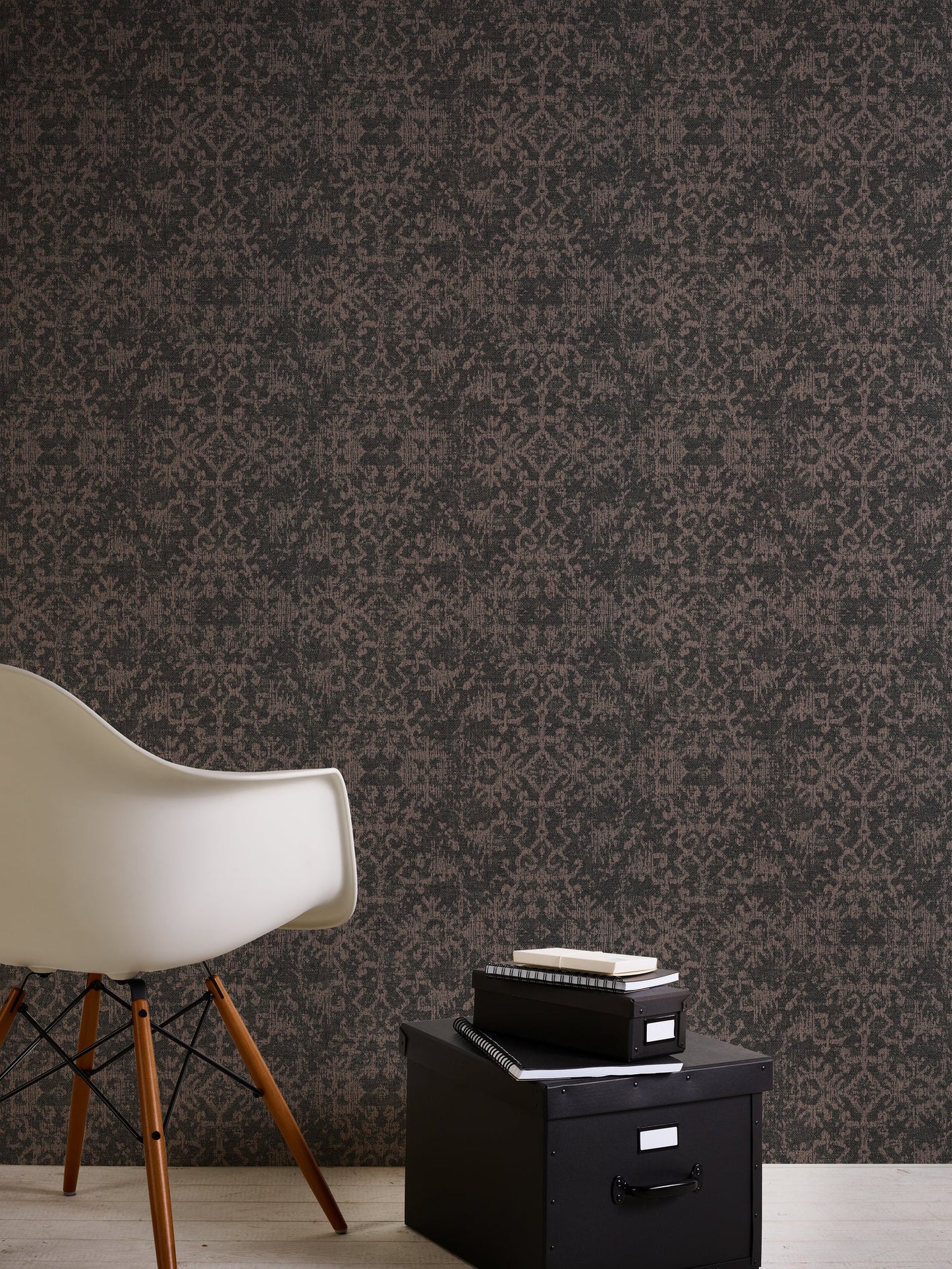 Livingwalls Desert Lodge Vinyl-Vliestapete Schwarz Bronze 10,05 m x 0,53 m