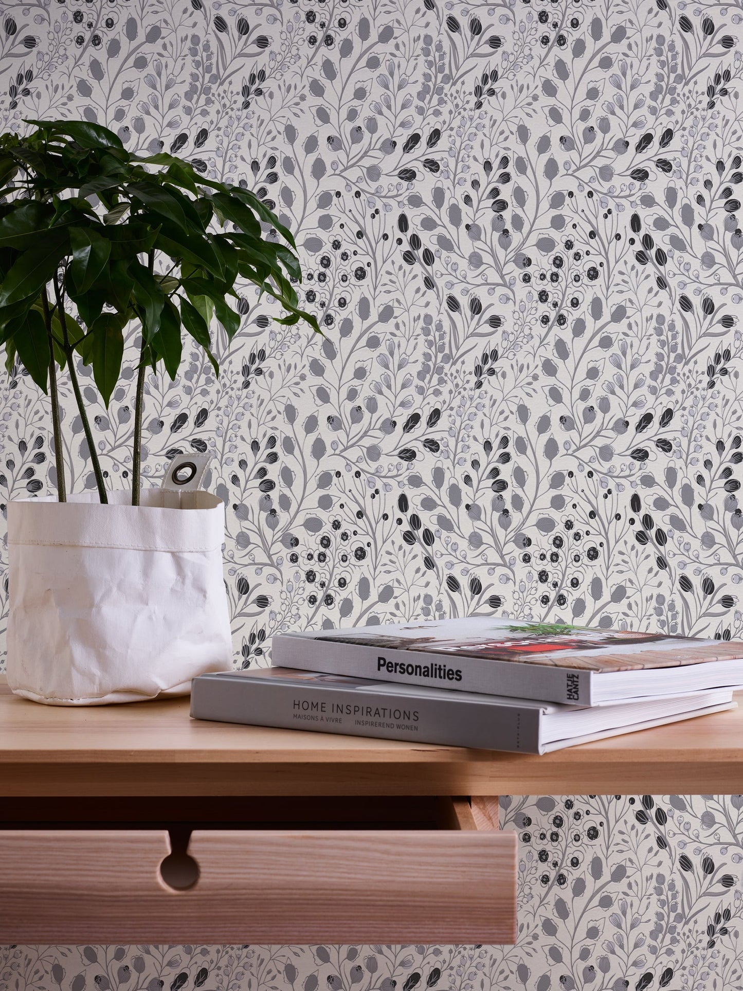 Attractive 2 Florale Vliestapete Grau Weiß Schwarz 10,05 m x 0,53 m