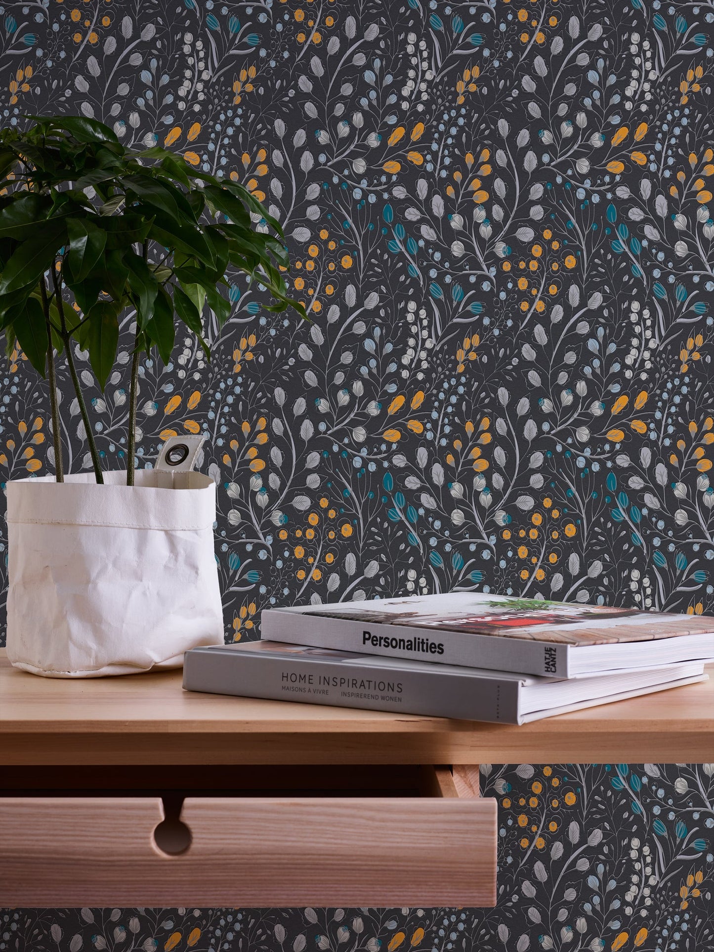 Attractive 2 Florale Vliestapete Schwarz Gelb Blau 10,05 m x 0,53 m