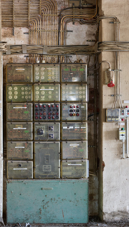 Fototapete Industrieschaltpanel Grau - 1,59 m x 2,80 m