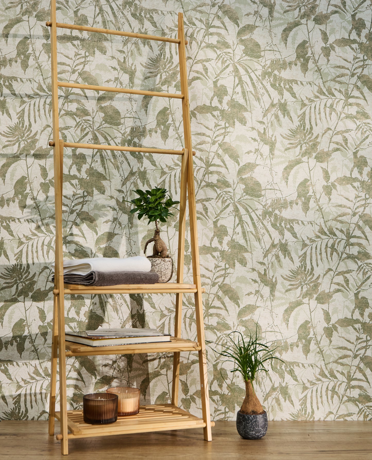 Livingwalls Metropolitan Stories Hot Spots Leon - Cloud Forest Dschungel Creme Grün - 10,05 m x 0,53 m