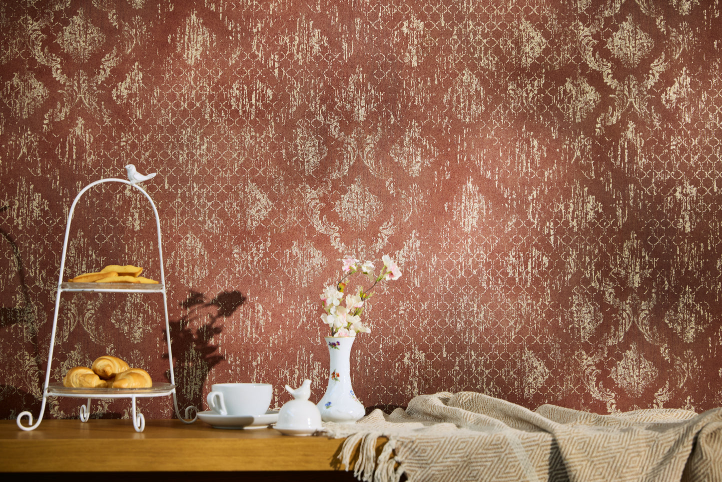 Livingwalls Metropolitan Stories Hot Spots Amélie - Versailles Klassisch Rot - 10,05 m x 0,53 m