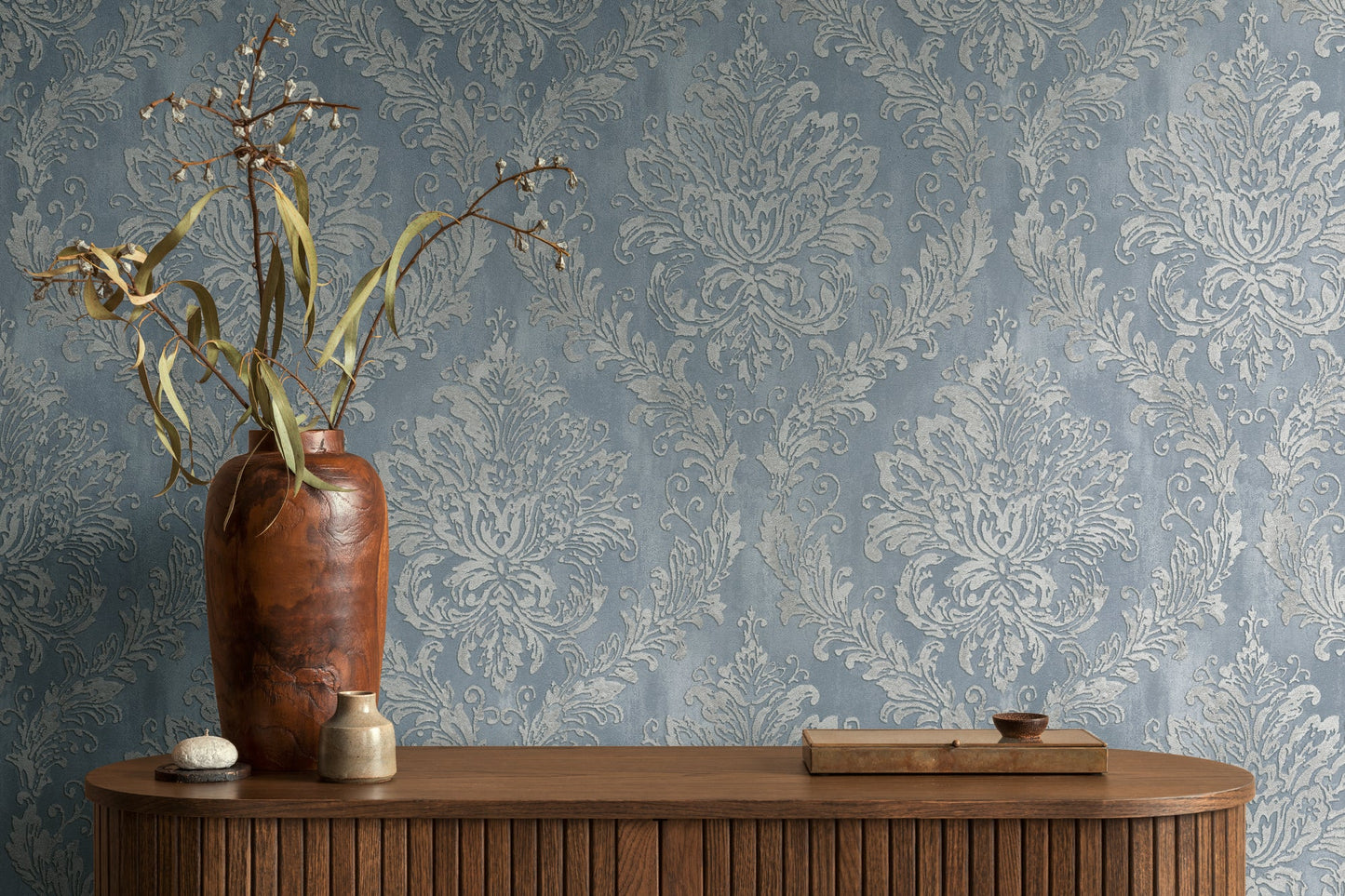 Mustertapete Barock-Ornament Taubenblau - 10,05 m x 0,53 m