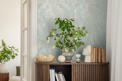 Mustertapete Barock-Ornament Pastellblau - 10,05 m x 0,53 m