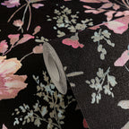 CosmoLiving Petal Poetry-Unfold Schwarz 10,05 m x 0,53 m