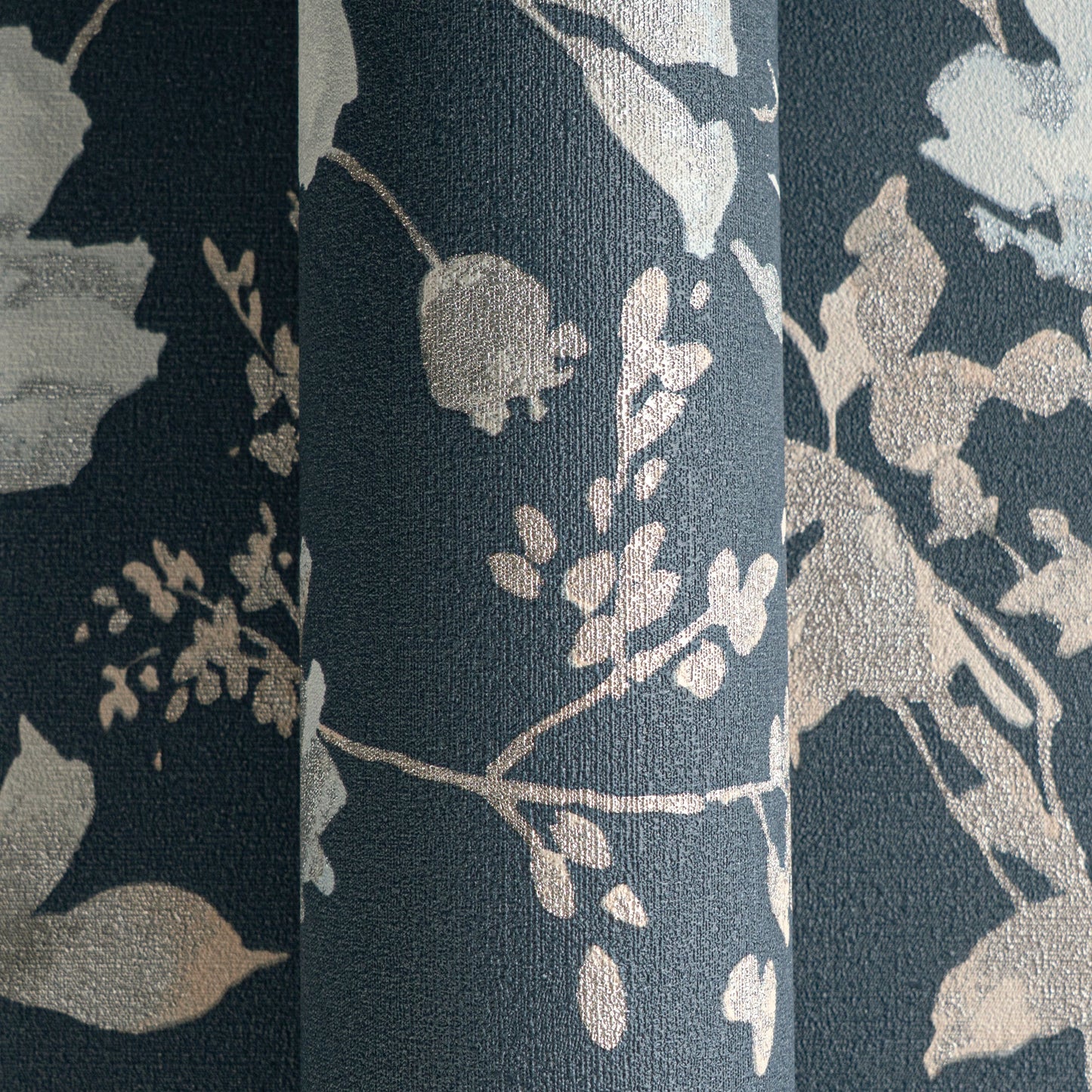 CosmoLiving Petal Poetry-Unfold Blau Metallic 10,05 m x 0,53 m