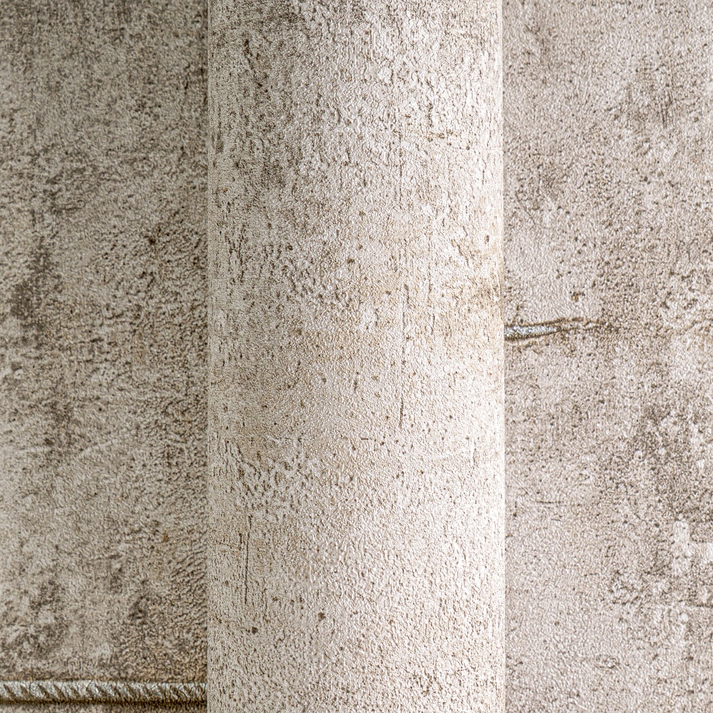 Livingwalls CosmoLiving Graphite Groove-Edge Industrial Grau Metallic - 10,05 m x 0,53 m