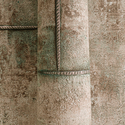 Livingwalls CosmoLiving Graphite Groove-Edge Industrial Braun - 10,05 m x 0,53 m