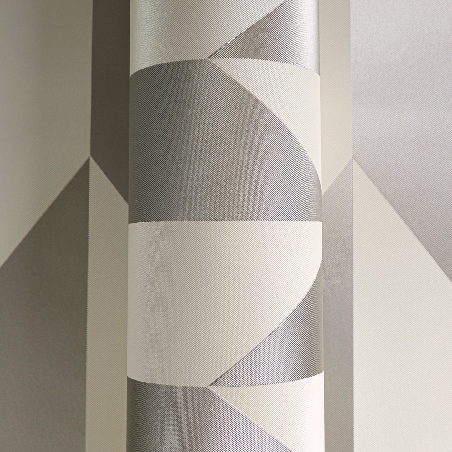Livingwalls CosmoLiving Graphic Groove-Playful geometrisch Silber - 10,05 m x 0,53 m