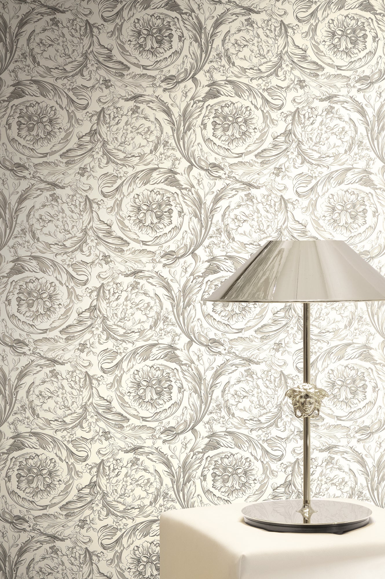 Versace Barocco Grau Weiß - 10,05 m x 0,70 m