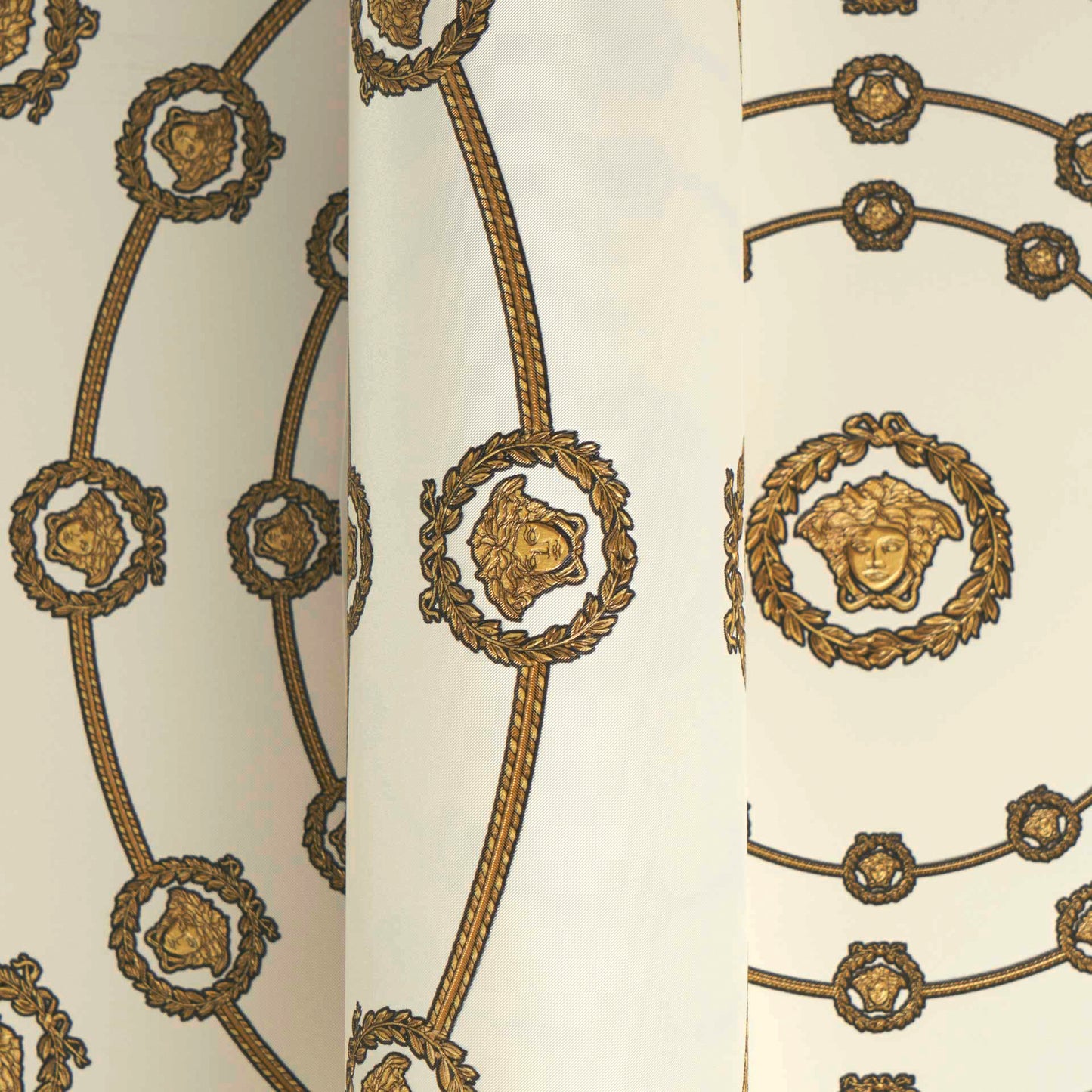 Versace I Love Baroque Weiß Gold - 10,05 m x 0,70 m